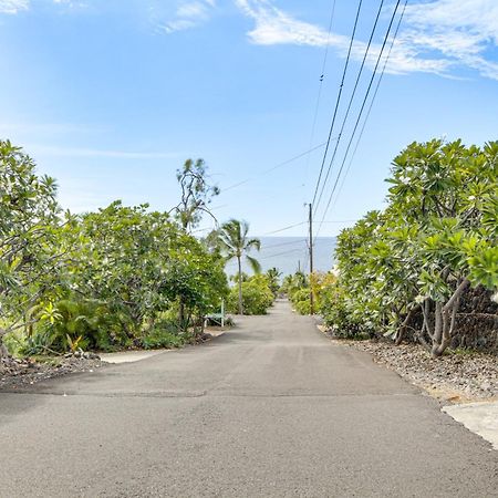 Ocean-View Bungalow Walk To Pebbles Beach! Hookena Exterior photo